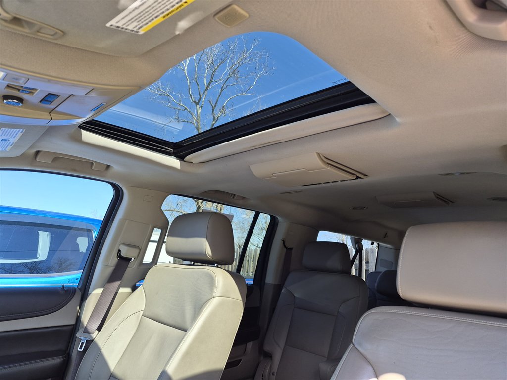 2017 Chevrolet Suburban - $16,999