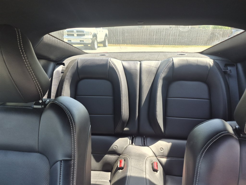 2017 Ford Mustang - $14,499