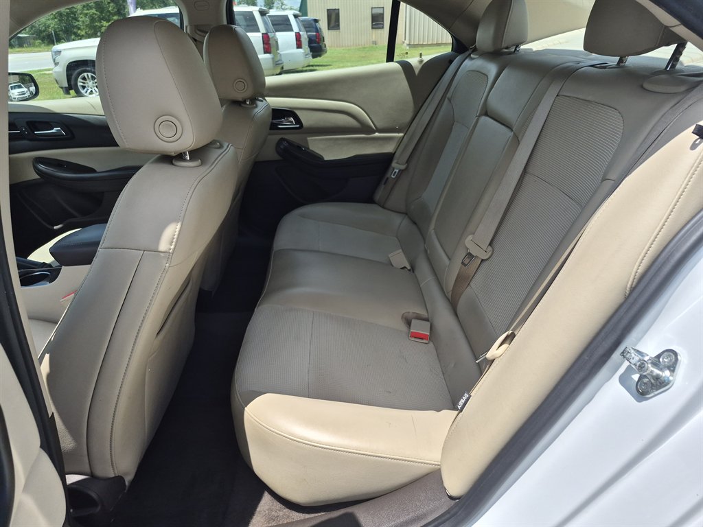 2016 Chevrolet Malibu - $7,999