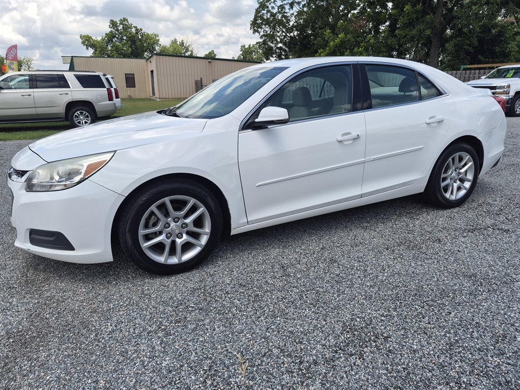 2016 Chevrolet Malibu - $7,999