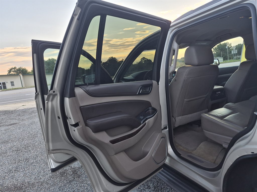 2017 Chevrolet Tahoe - $16,999