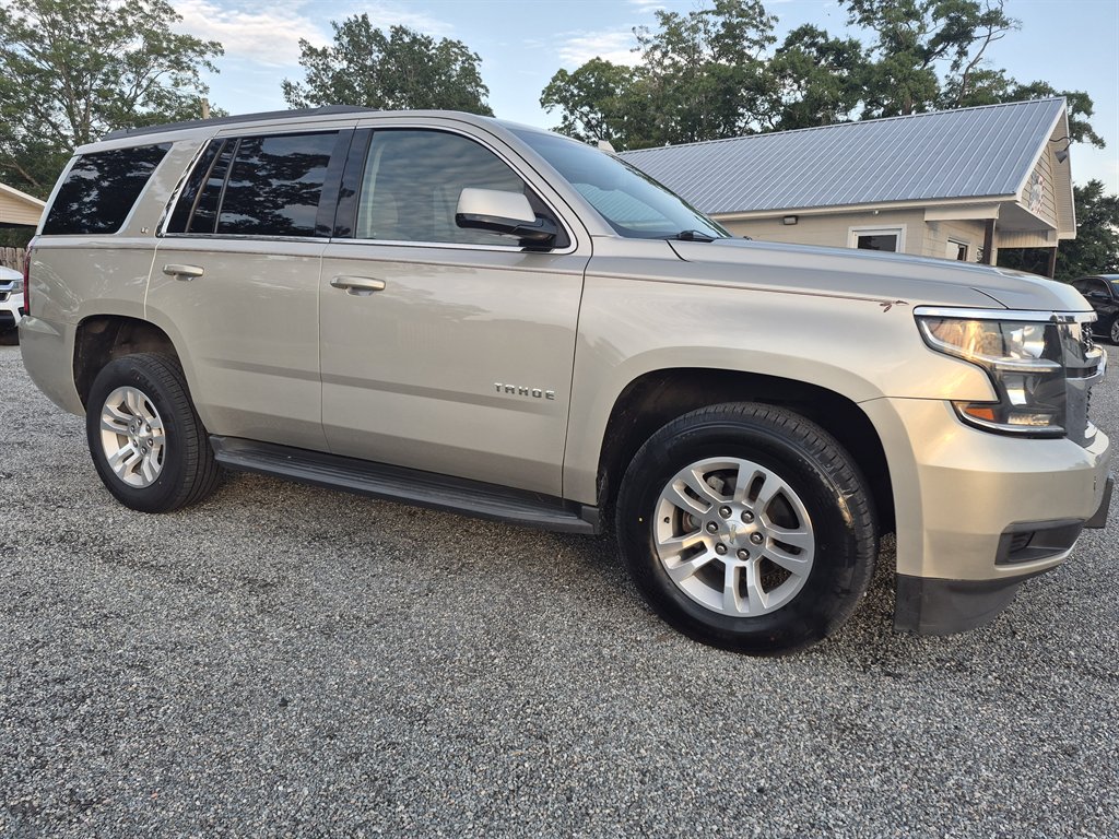 2017 Chevrolet Tahoe - $16,999