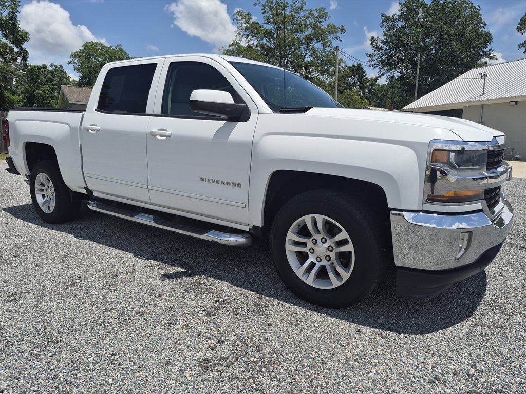 2017 Chevrolet Silverado 1500 - $15,999