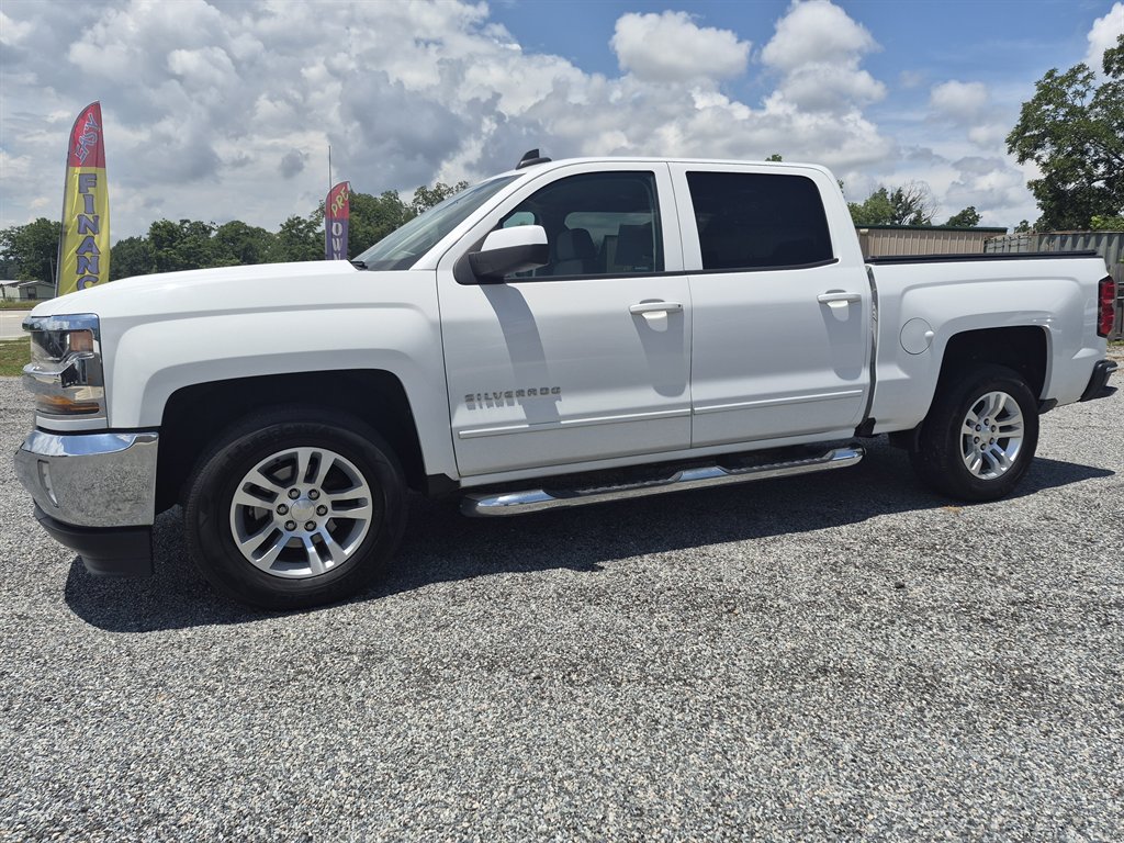 2017 Chevrolet Silverado 1500 - $15,999