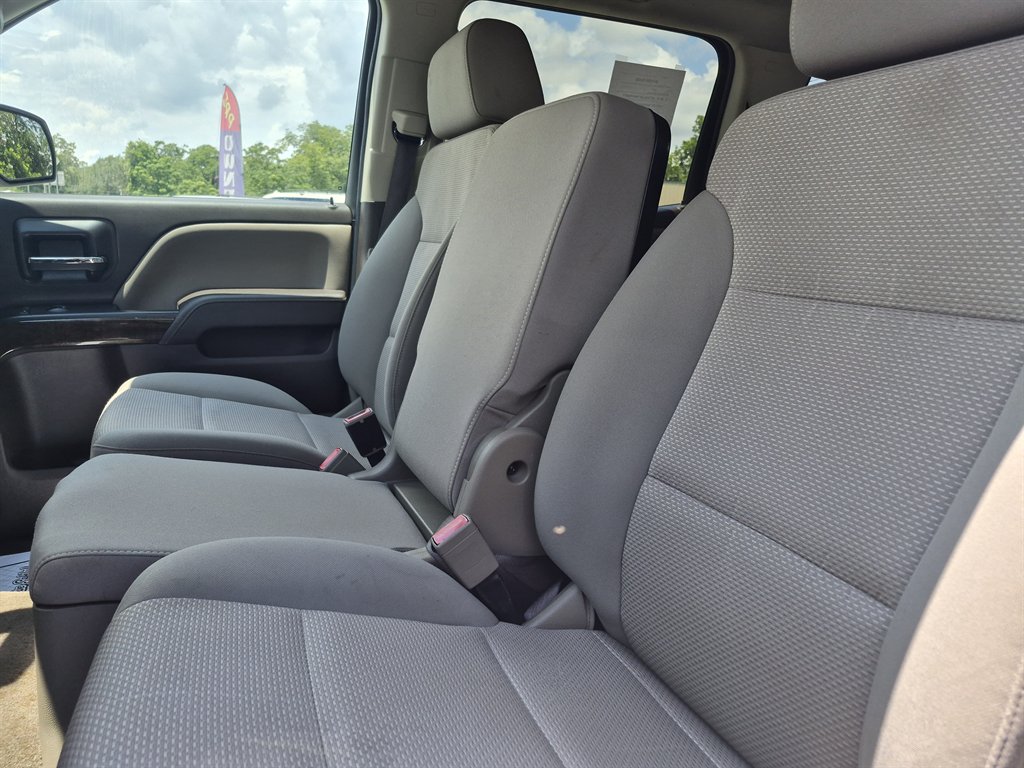 2017 Chevrolet Silverado 1500 - $15,999