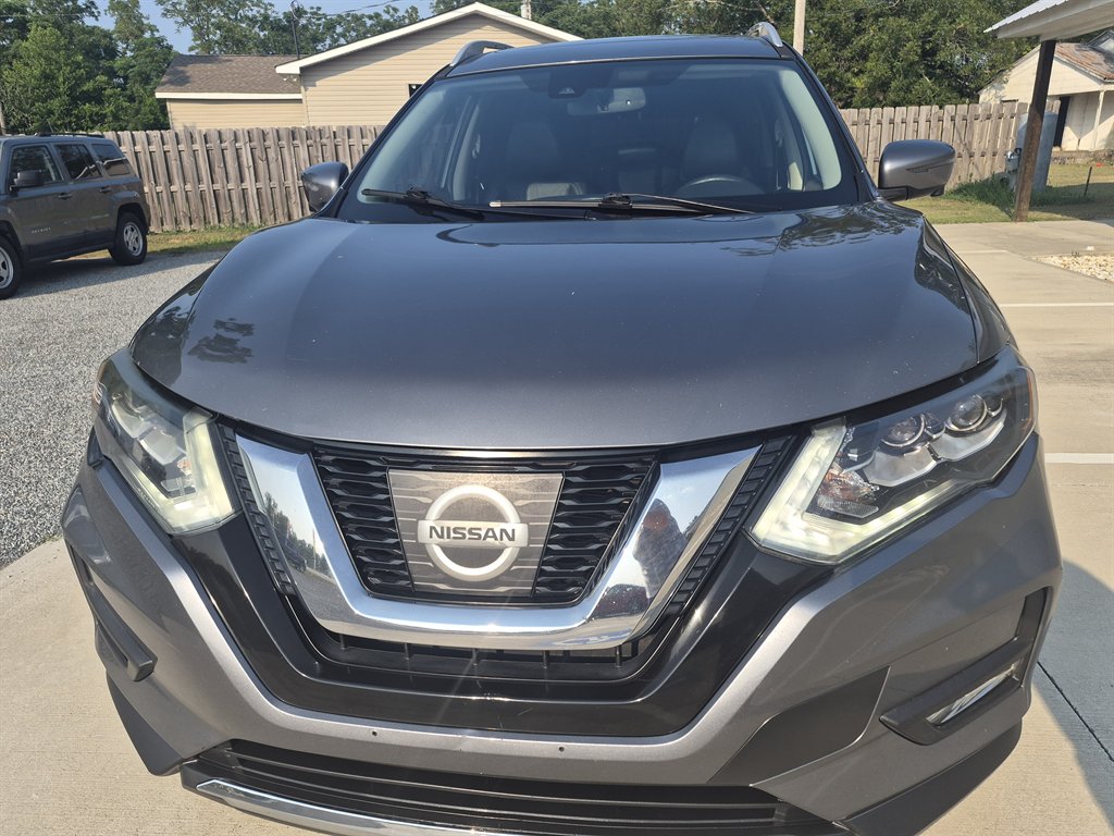 2017 Nissan Rogue - $10,999