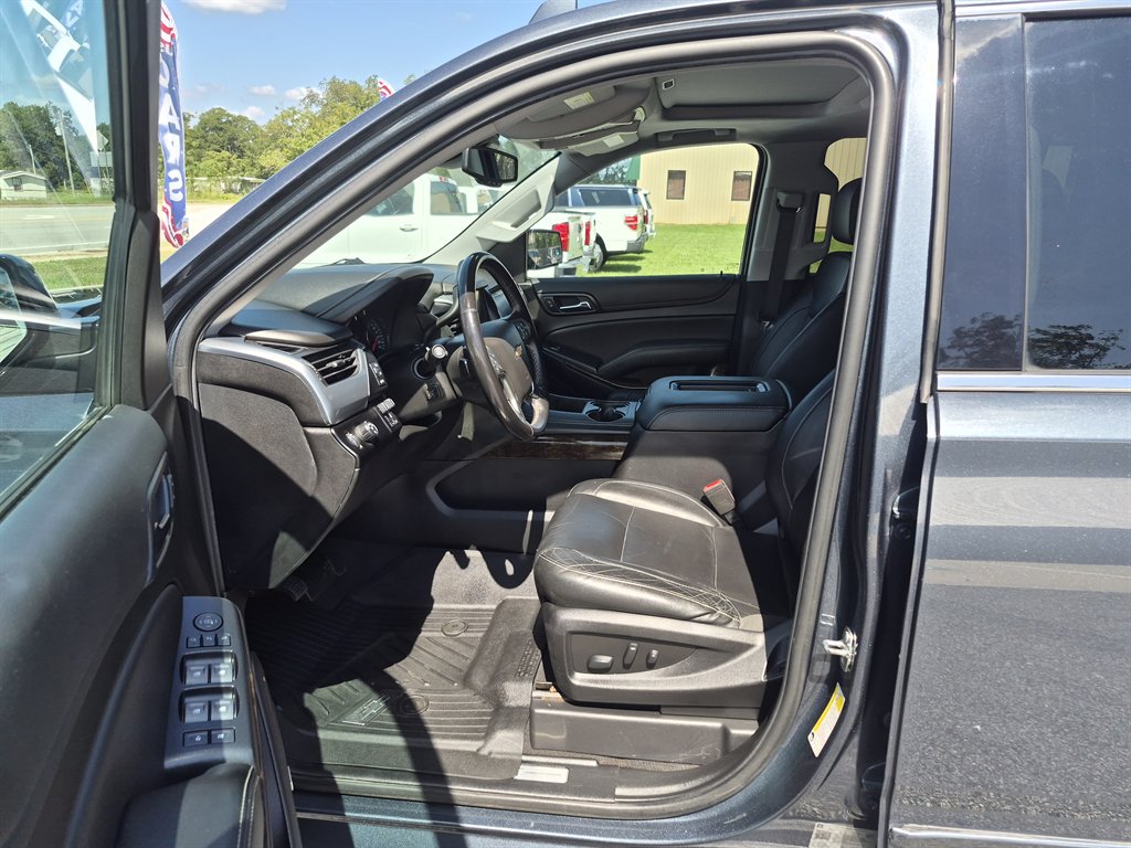 2020 Chevrolet Suburban - $21,999