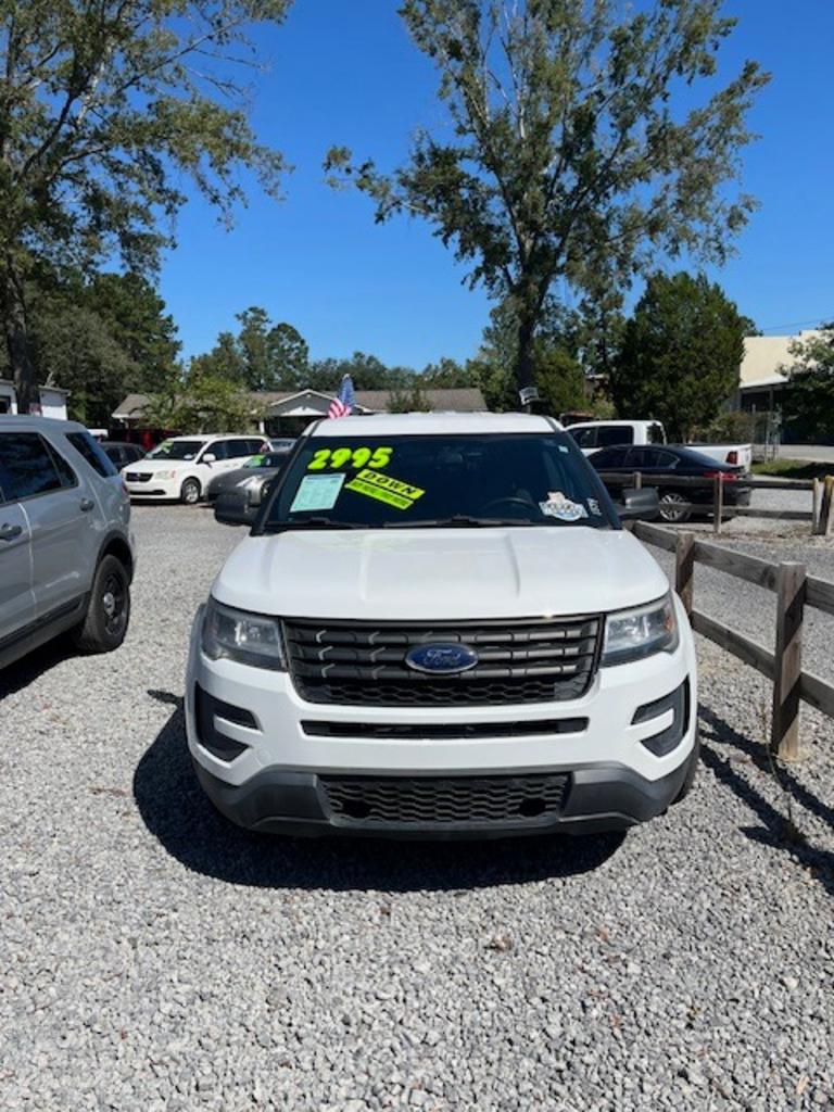 2017 Ford Explorer photo