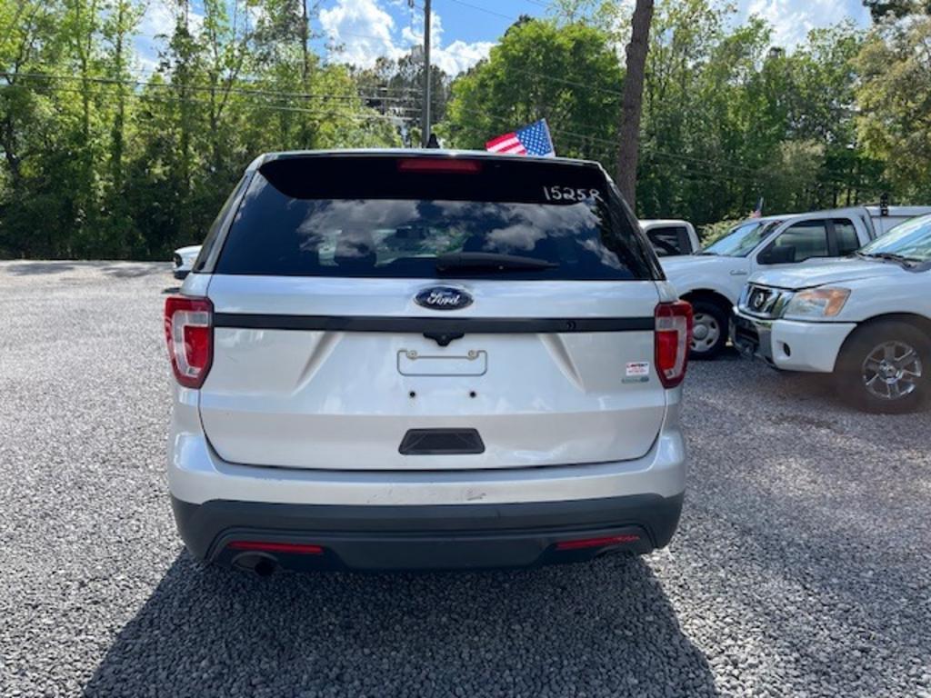 2017 Ford Explorer photo