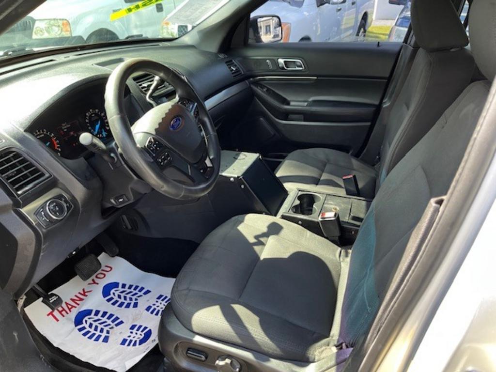 2017 Ford Explorer photo