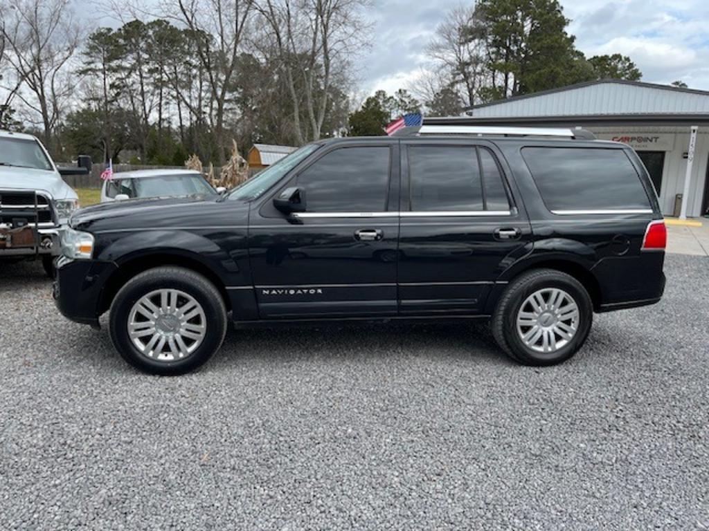 2011 Lincoln Navigator photo
