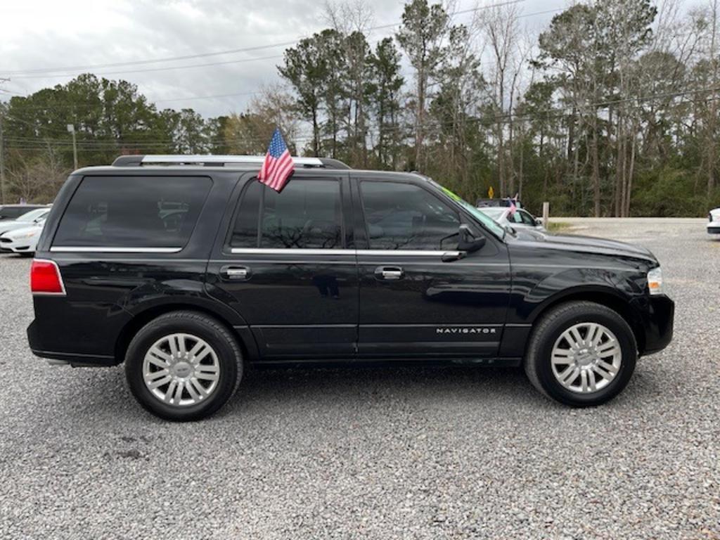 2011 Lincoln Navigator photo