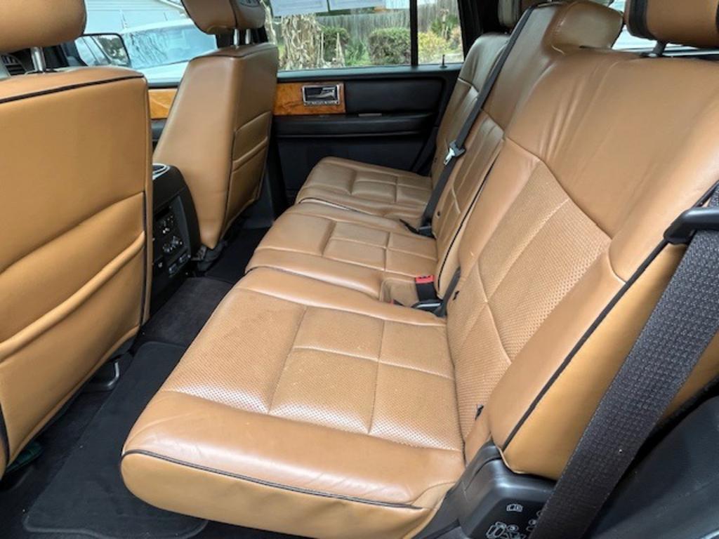 2011 Lincoln Navigator photo