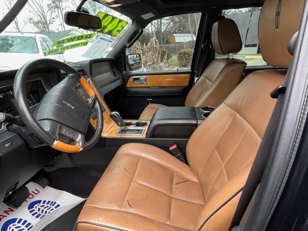 2011 Lincoln Navigator photo