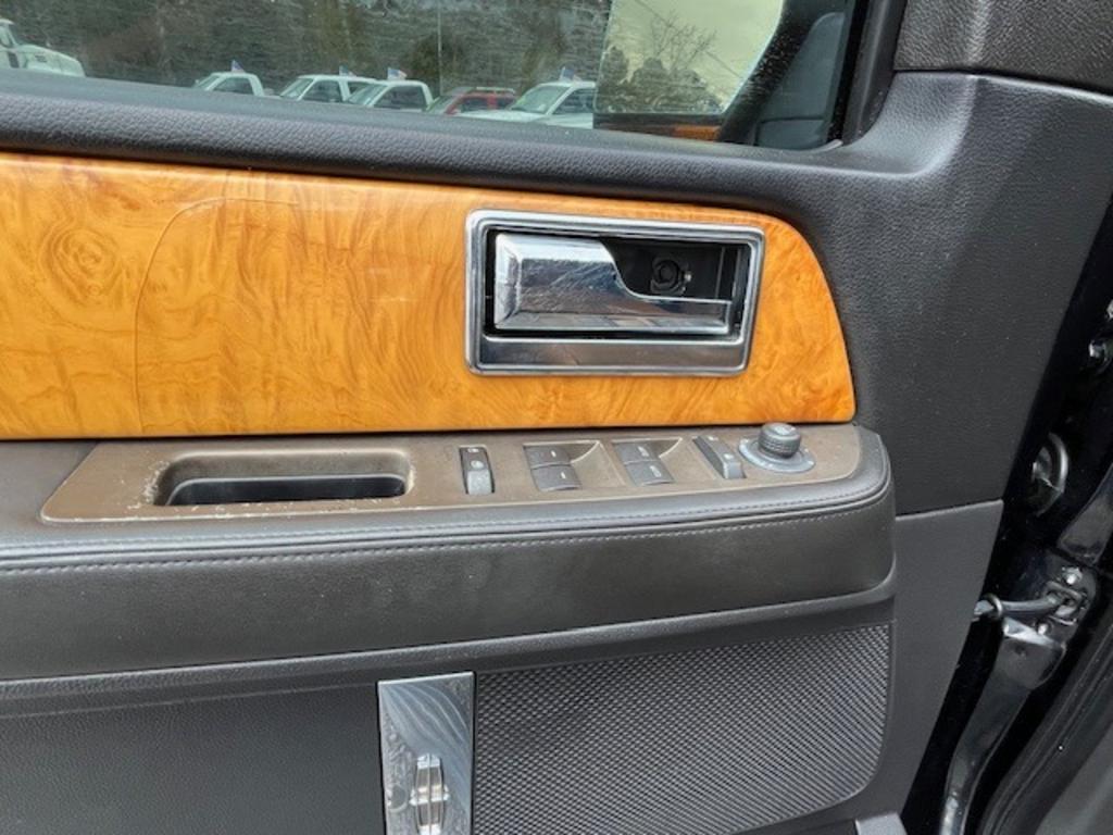 2011 Lincoln Navigator photo
