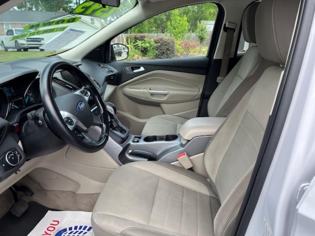 2015 Ford Escape SE photo