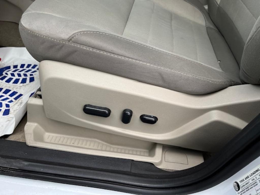 2015 Ford Escape SE photo