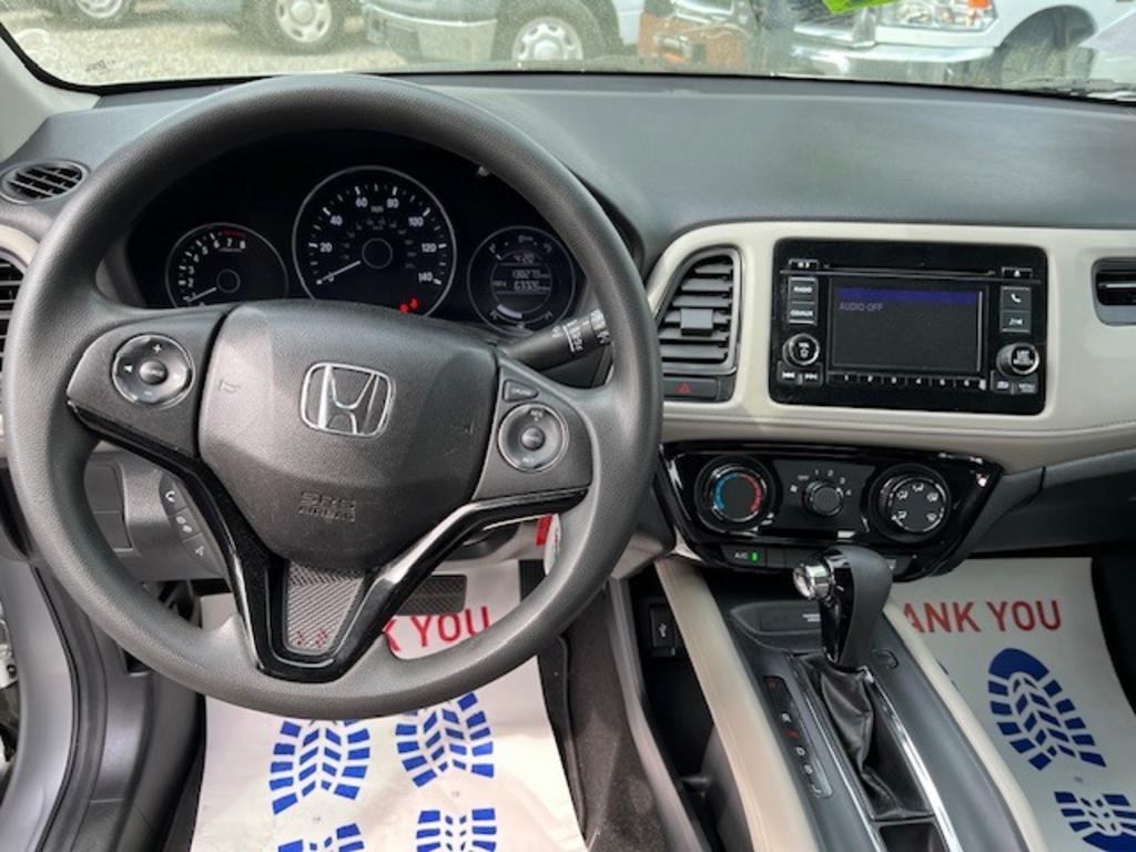 2016 Honda HR-V LX photo