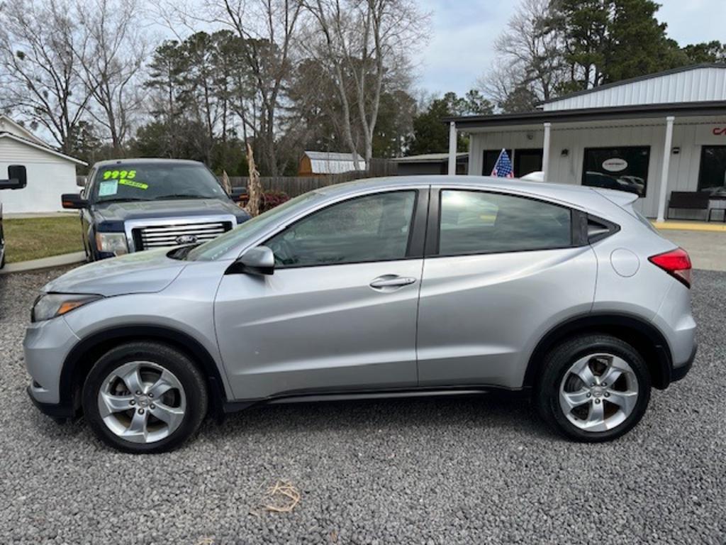 2016 Honda HR-V LX photo