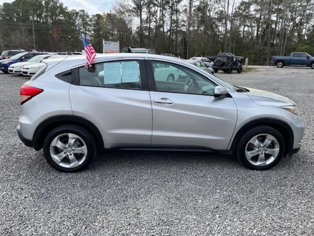 2016 Honda HR-V LX photo
