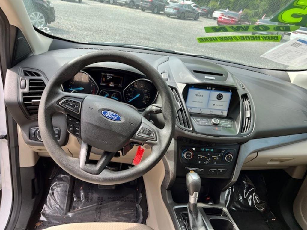 2017 Ford Escape - $10,995