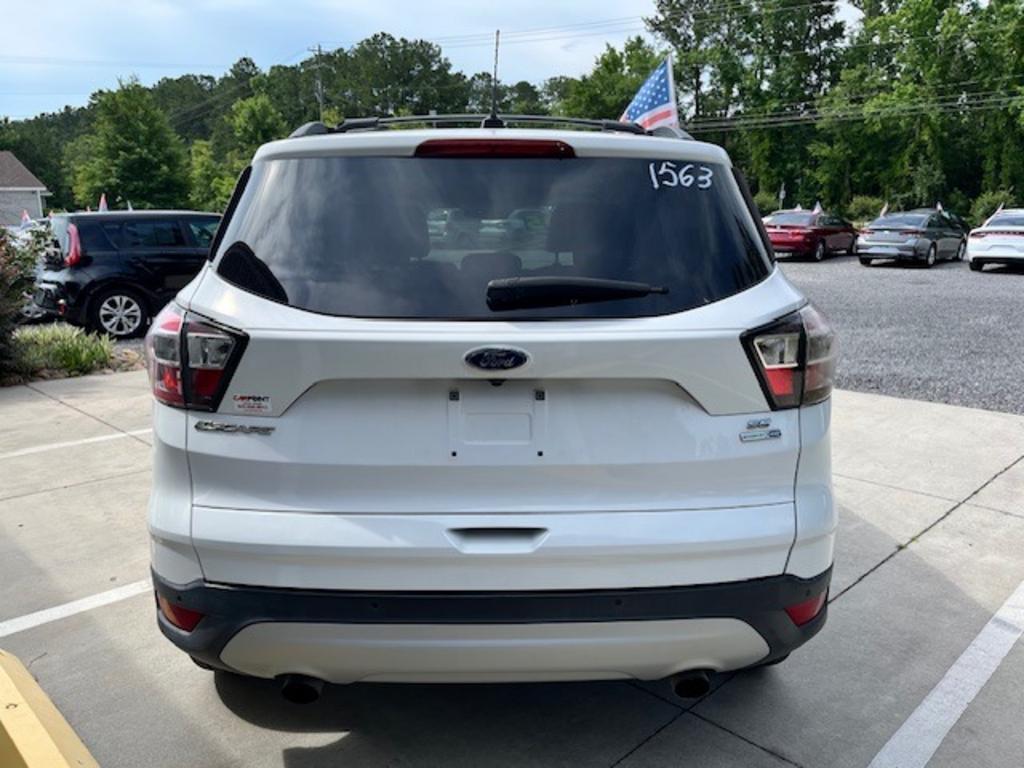 2017 Ford Escape - $10,995
