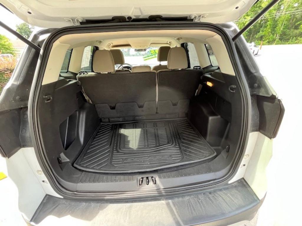 2017 Ford Escape - $10,995