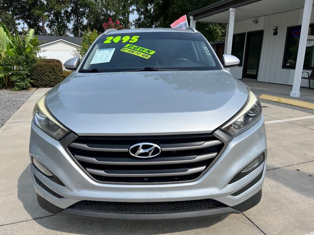 2016 Hyundai Tucson - $12,395
