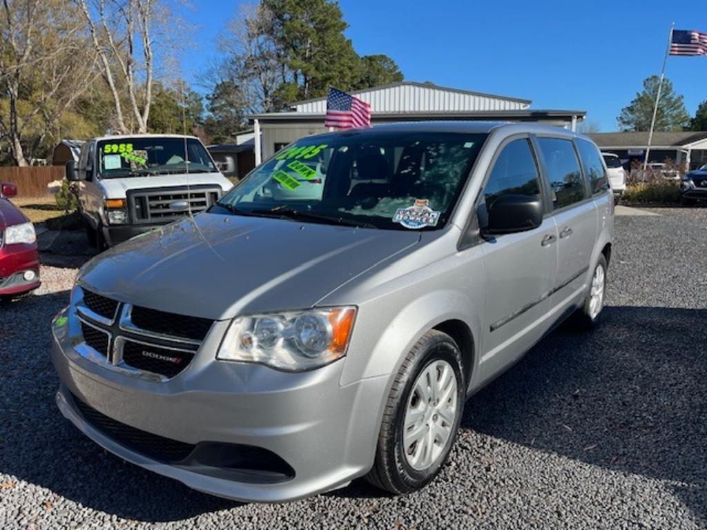 2016 Dodge Grand Caravan - $11,995