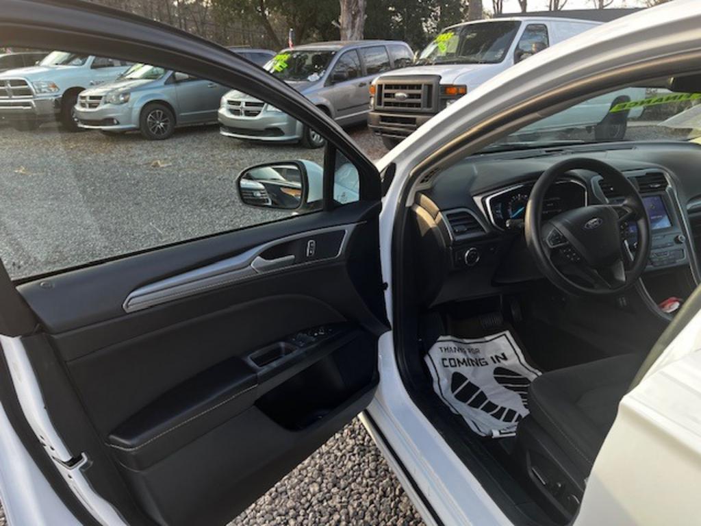 2020 Ford Fusion - $13,995