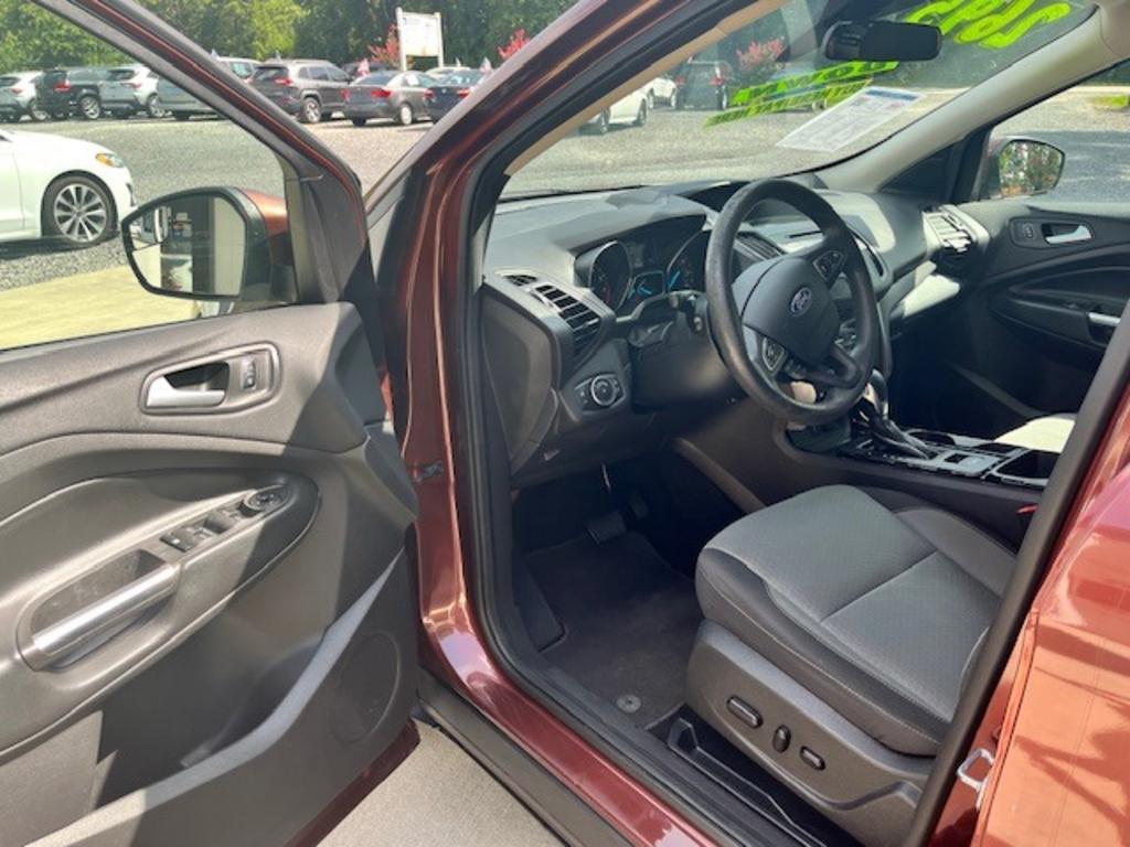2018 Ford Escape - $11,995