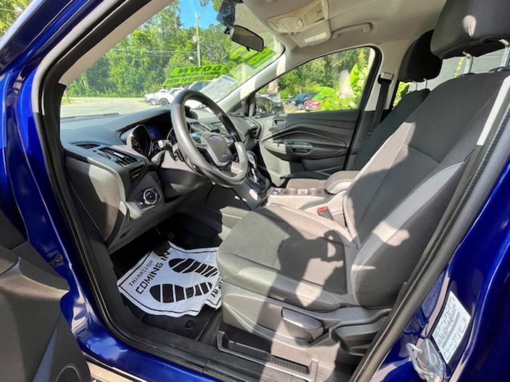 2013 Ford Escape - $9,995
