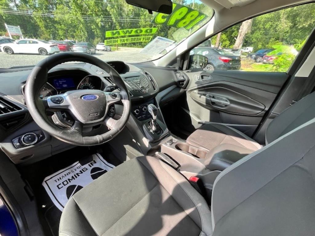 2013 Ford Escape - $9,995