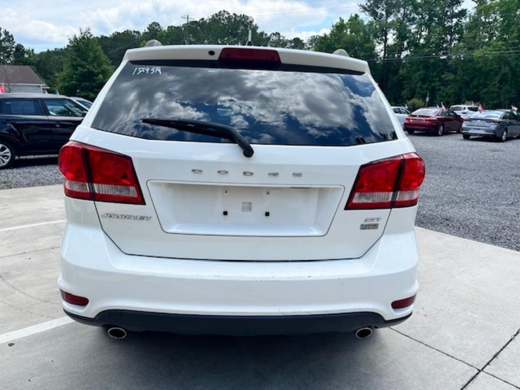 2016 Dodge Journey - $11,995