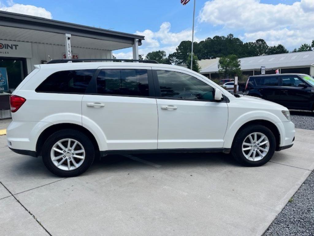 2016 Dodge Journey - $11,995