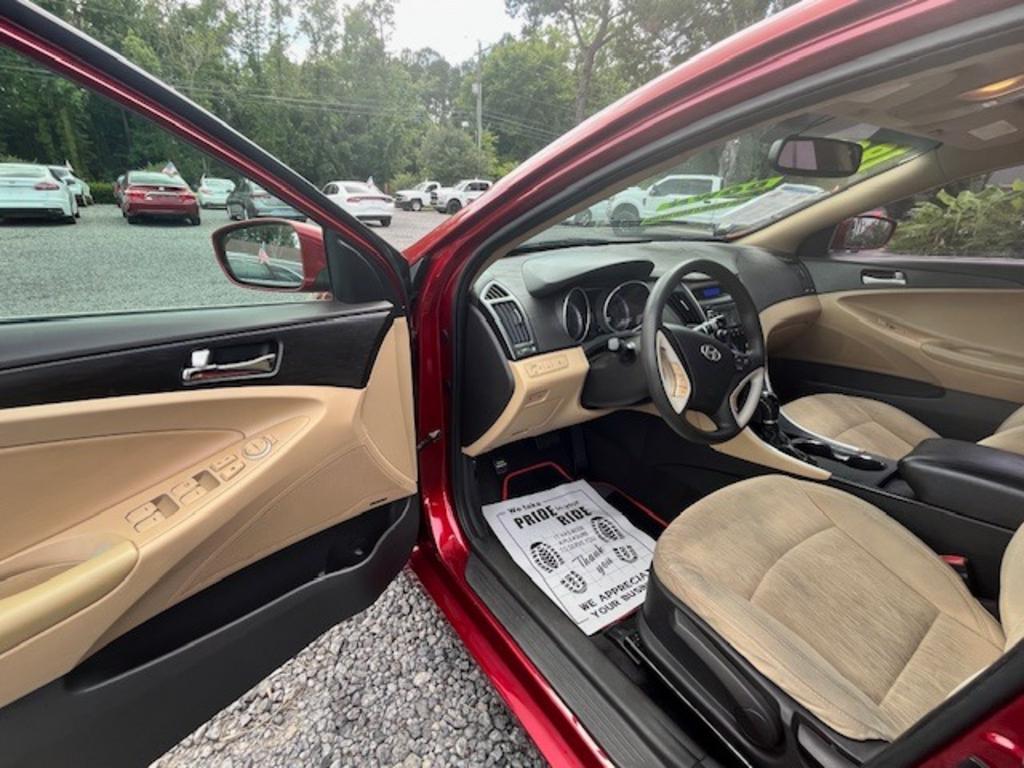 2011 Hyundai Sonata - $9,995