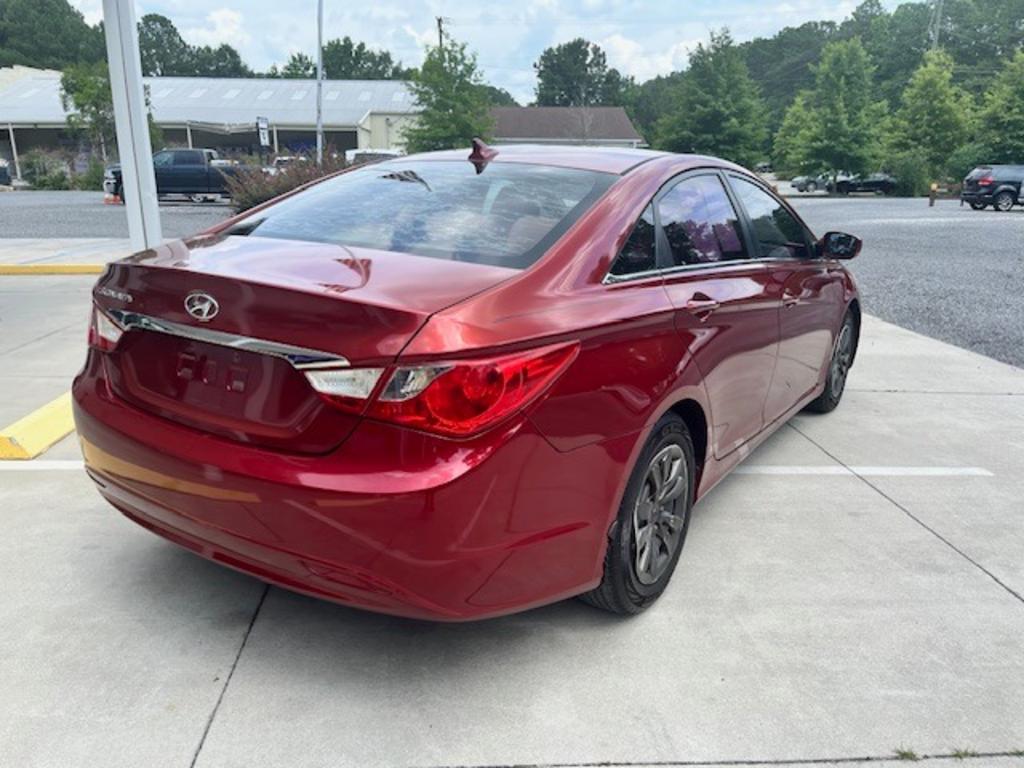 2011 Hyundai Sonata - $9,995