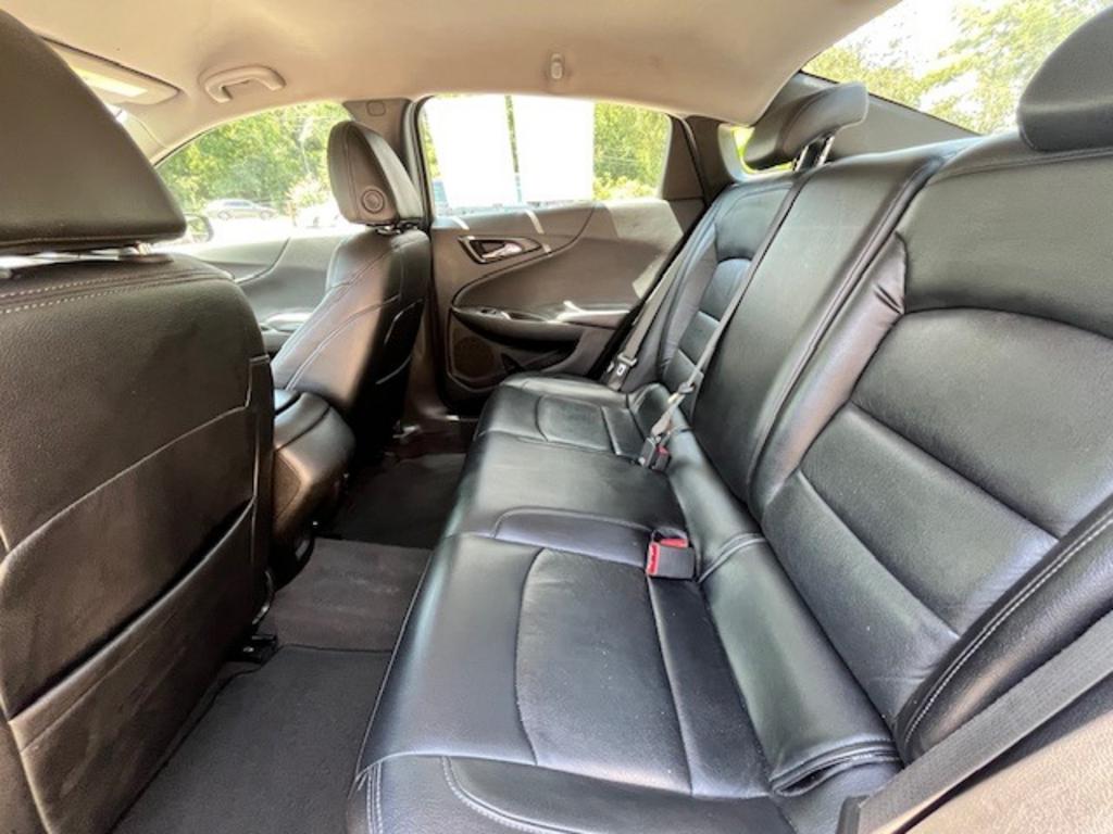 2019 Chevrolet Malibu - $11,995