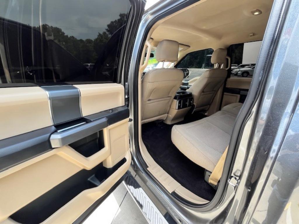 2015 Ford F150 - $14,995