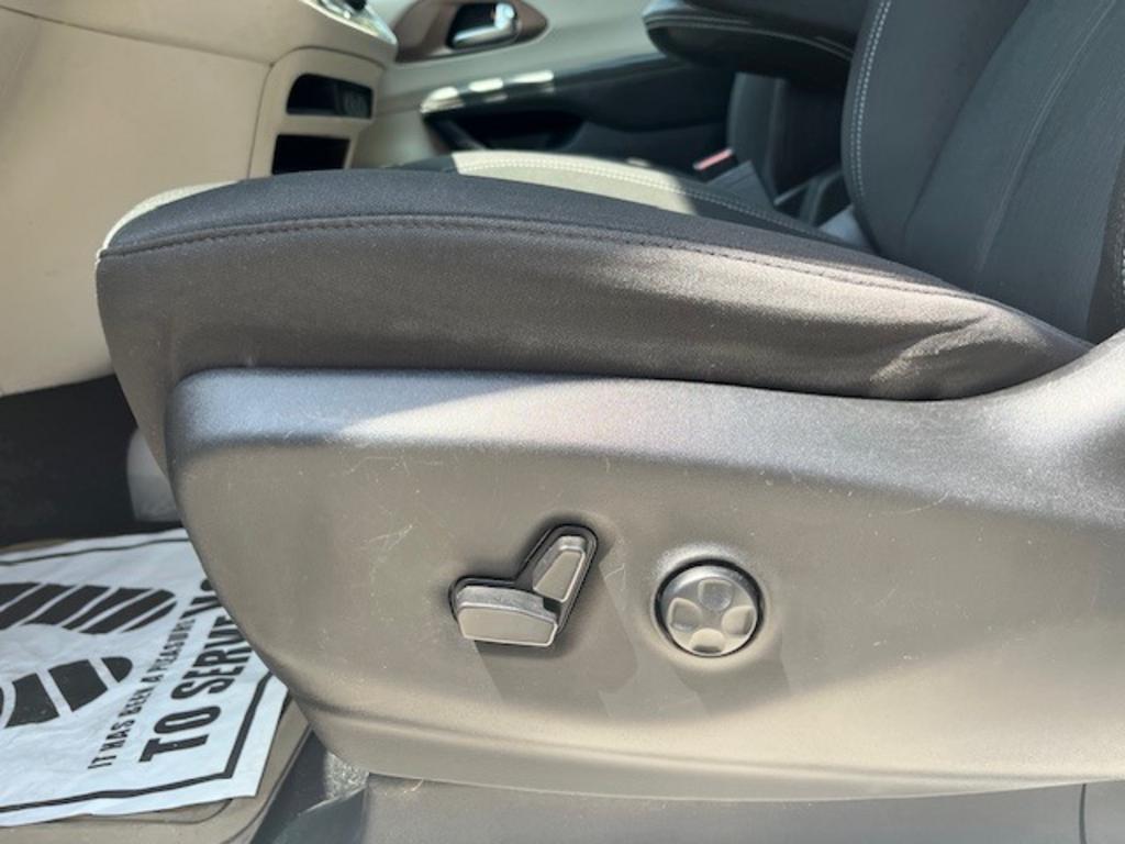 2023 Chrysler Voyager - $14,945