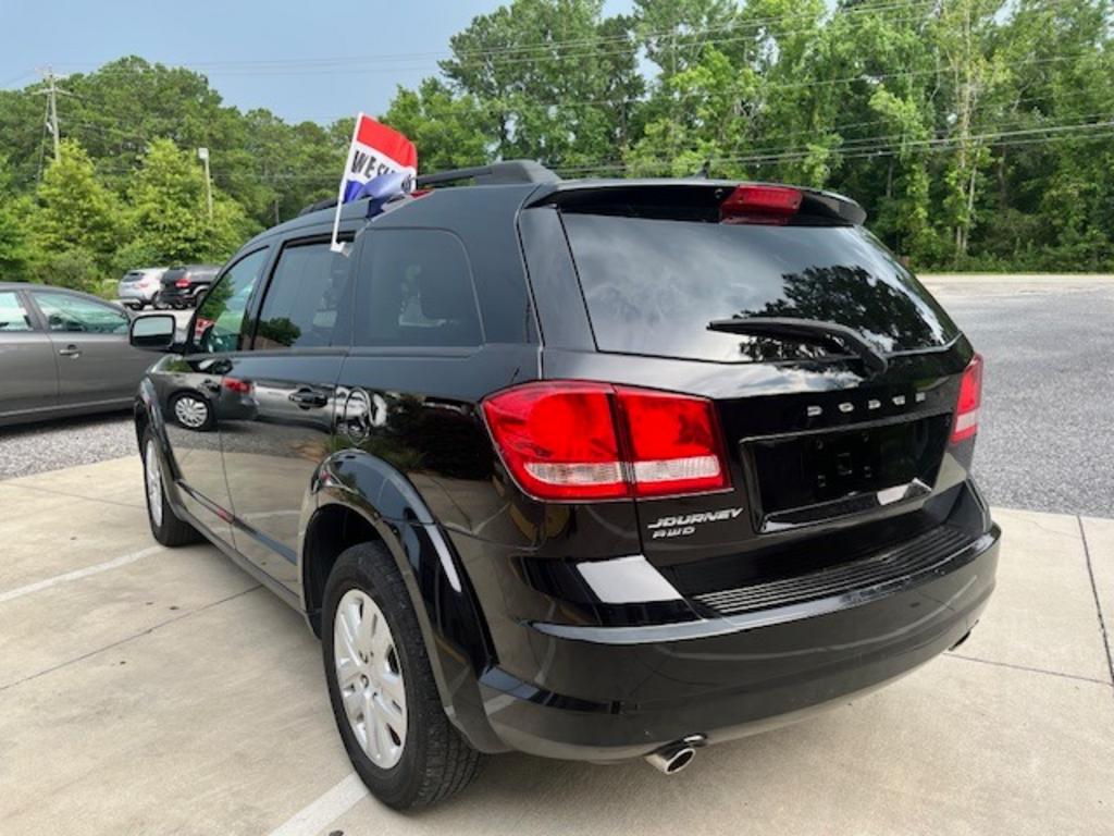 2015 Dodge Journey - $11,995