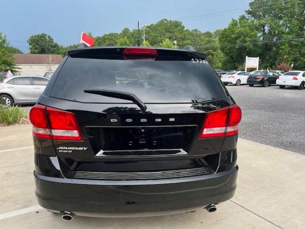 2015 Dodge Journey - $11,995