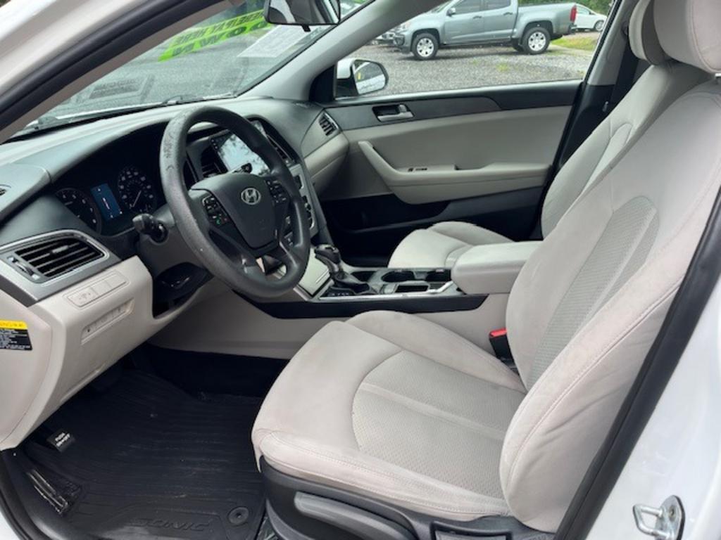 2017 Hyundai Sonata - $11,995