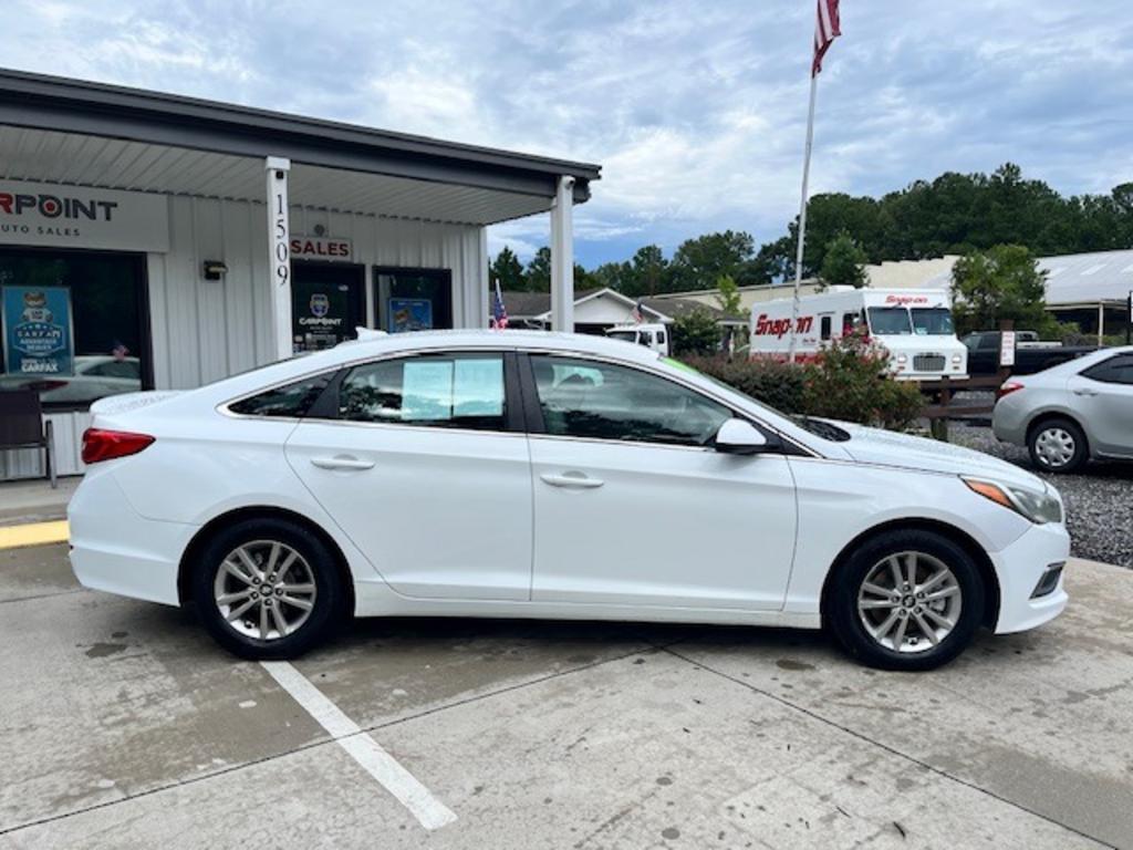 2017 Hyundai Sonata - $11,995