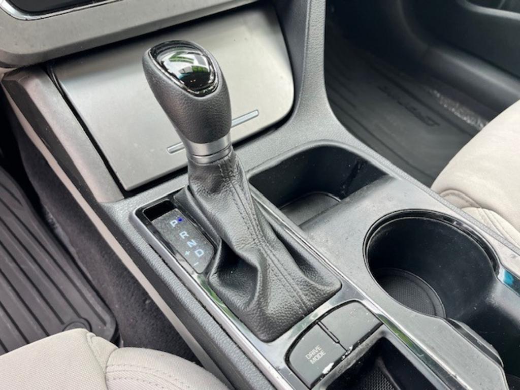 2017 Hyundai Sonata - $11,995