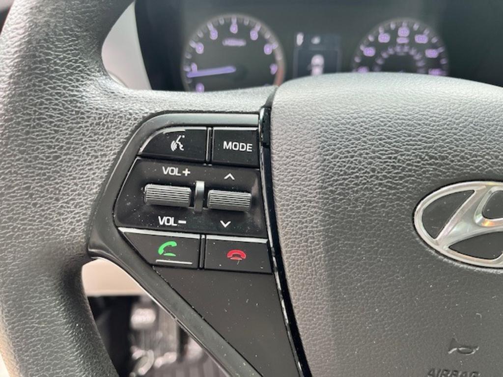 2017 Hyundai Sonata - $11,995