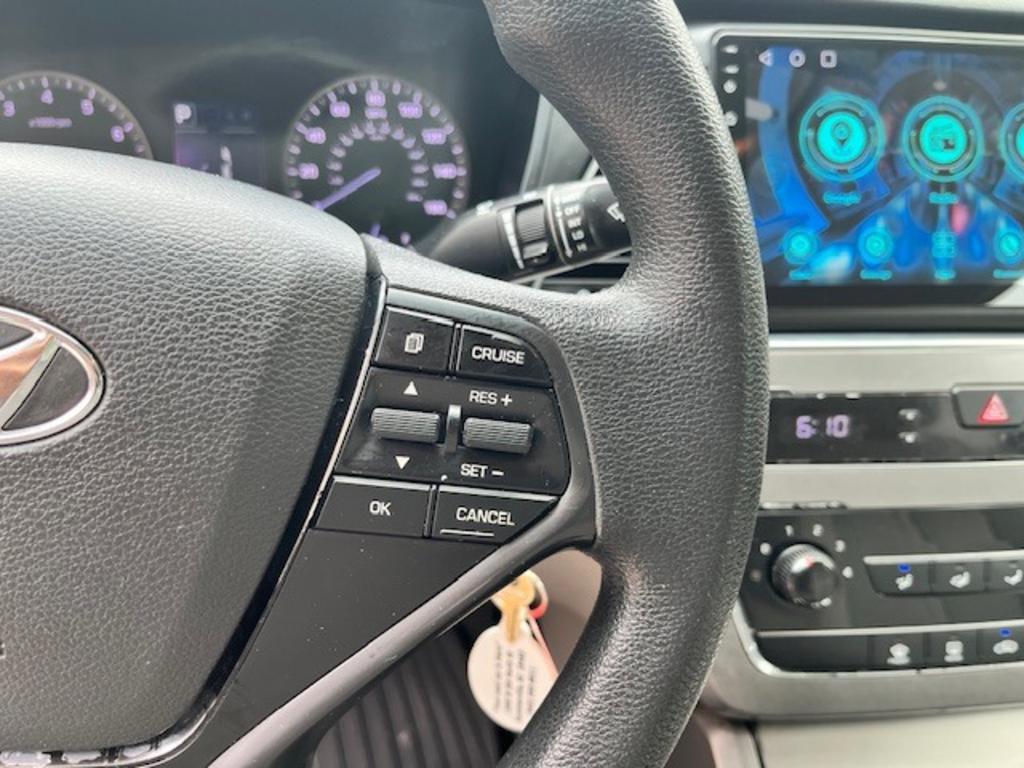 2017 Hyundai Sonata - $11,995
