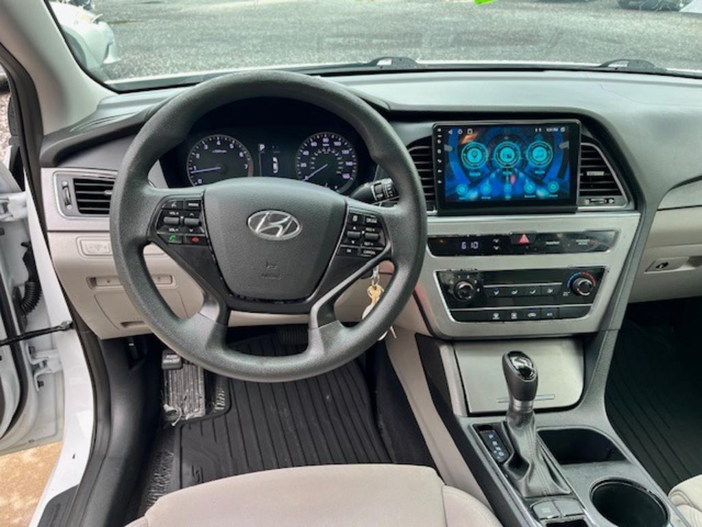 2017 Hyundai Sonata - $11,995