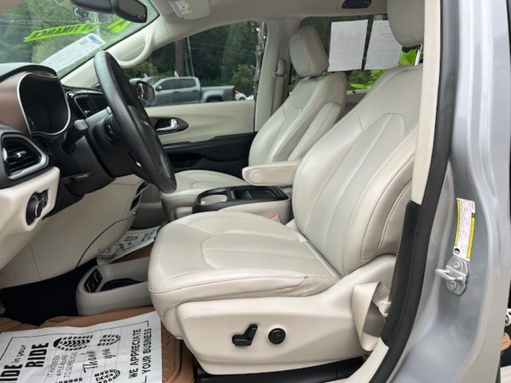 2021 Chrysler Voyager - $14,390