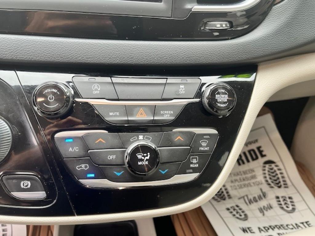 2021 Chrysler Voyager - $14,390